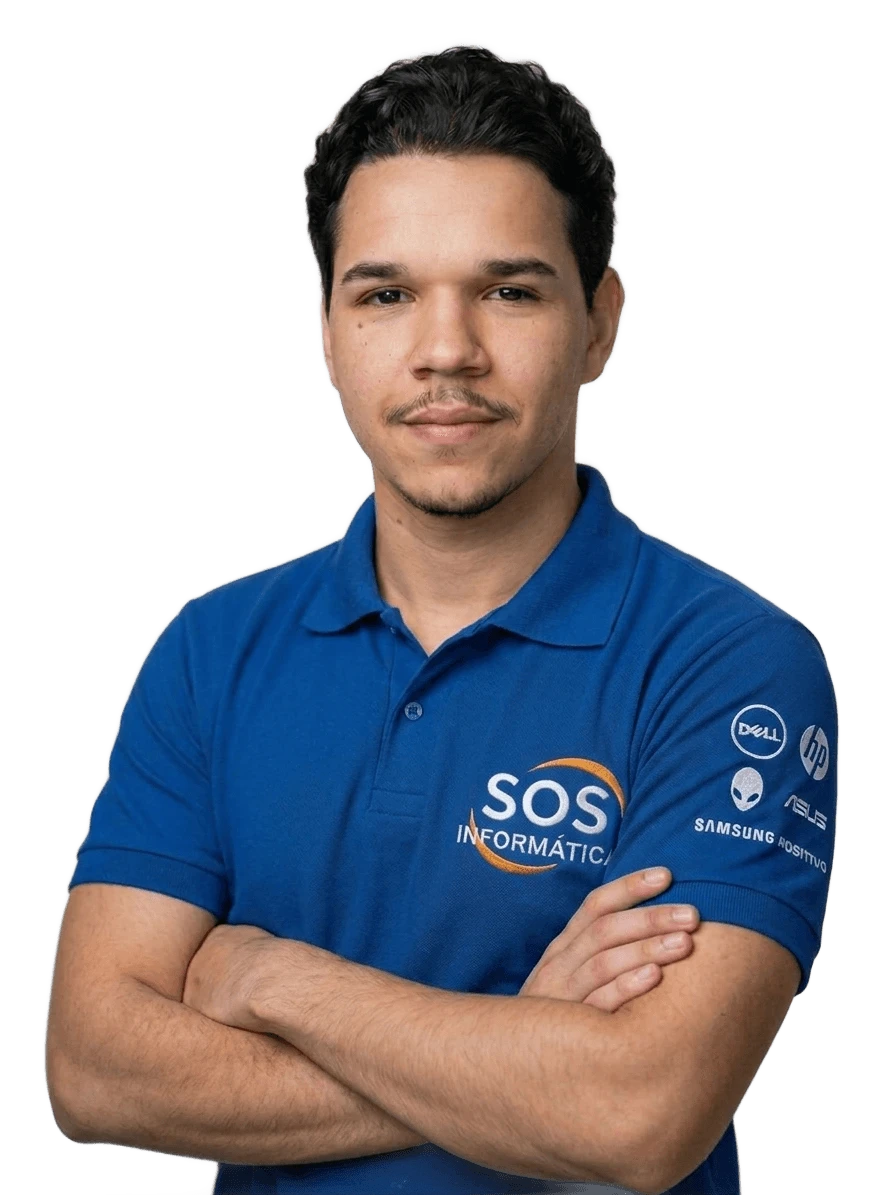Ryan, técnico de informática da SOS Informática